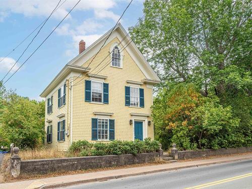 424 Main Street, Mahone Bay, NS 