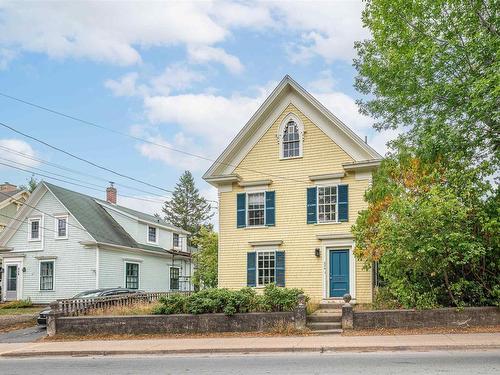 424 Main Street, Mahone Bay, NS 