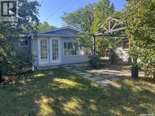 133 Halifax Street N, Regina, SK - Outdoor