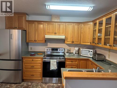 8010 Vedette Drive Unit# 10, Osoyoos, BC - Indoor Photo Showing Kitchen