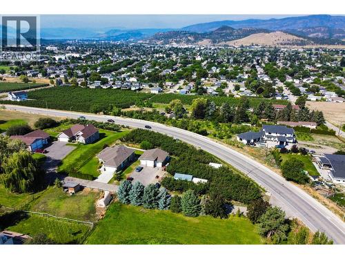 833 Mccurdy Road E, Kelowna, BC - Outdoor With View