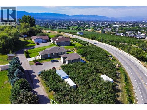 833 Mccurdy Road E, Kelowna, BC - Outdoor With View