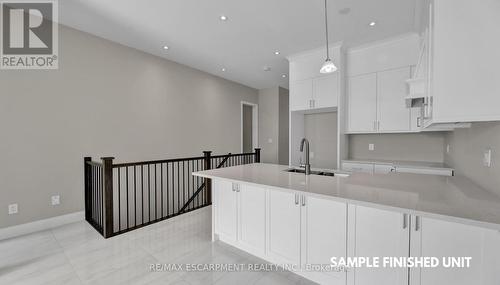 920 Garden Court Crescent, Woodstock, ON - Indoor Photo Showing Kitchen