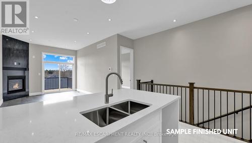920 Garden Court Crescent, Woodstock, ON - Indoor Photo Showing Kitchen With Double Sink