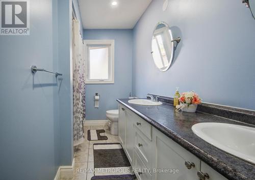 258 Saginaw Parkway, Cambridge, ON - Indoor Photo Showing Bathroom
