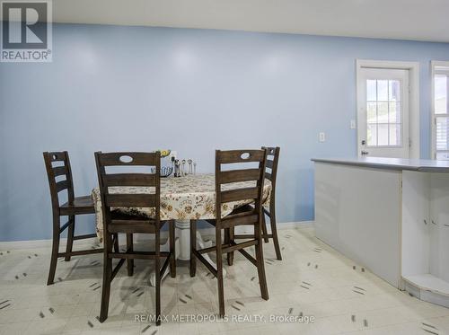 258 Saginaw Parkway, Cambridge, ON - Indoor Photo Showing Dining Room