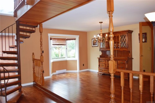 1568 Eric Rd, Saanich, BC 