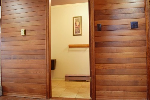 1568 Eric Rd, Saanich, BC 