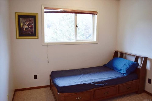 1568 Eric Rd, Saanich, BC 