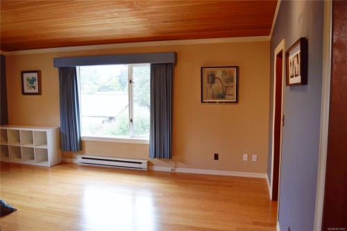 1568 Eric Rd, Saanich, BC 