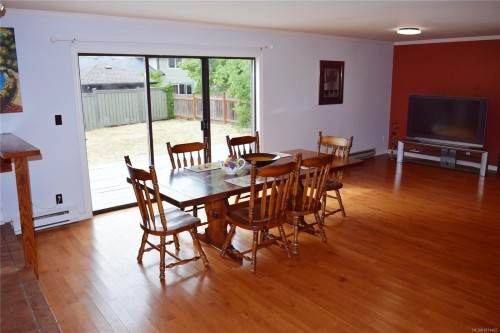 1568 Eric Rd, Saanich, BC 