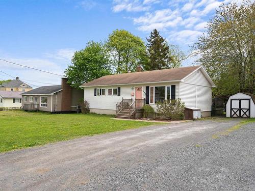 204 Cameron Avenue  New Glasgow, NS B2H 1T1