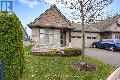 34 BLOSSOM COMMON  St. Catharines (Port Weller), ON L2M 0B3