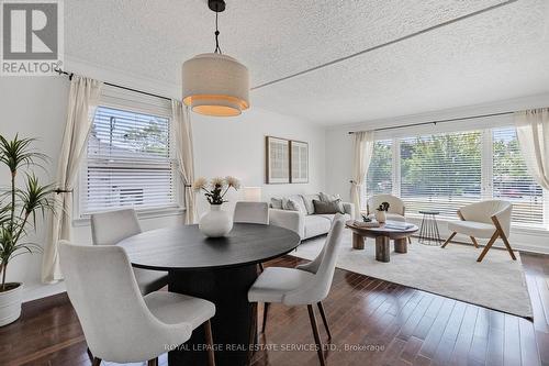 2143 Mountainside Drive, Burlington, ON - Indoor Photo Showing Dining Room