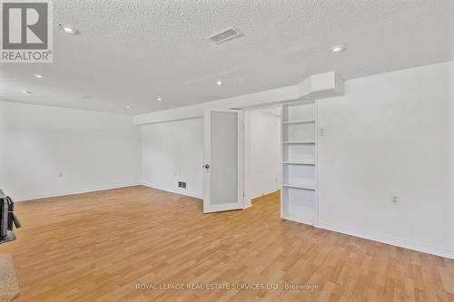 2143 Mountainside Drive, Burlington, ON - Indoor Photo Showing Other Room