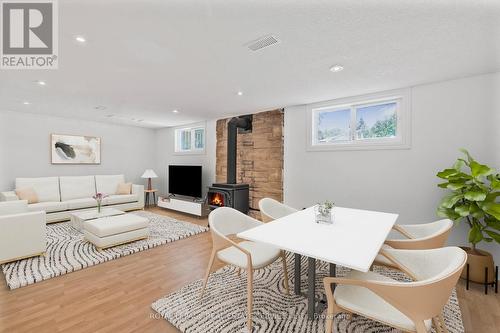 2143 Mountainside Drive, Burlington, ON - Indoor