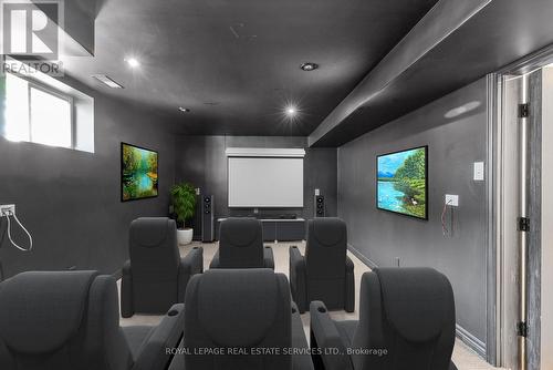 2143 Mountainside Drive, Burlington, ON - Indoor