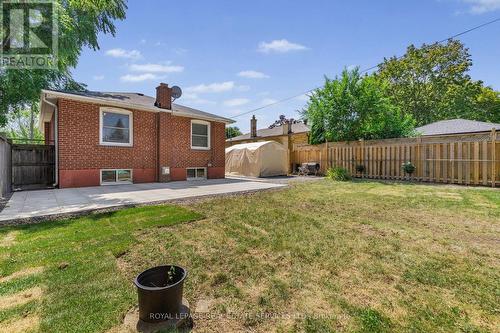 2143 Mountainside Drive, Burlington, ON - Outdoor