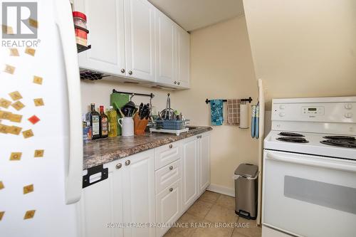 512-514 Macdonnell Street, Kingston (East Of Sir John A. Blvd), ON - Indoor Photo Showing Kitchen