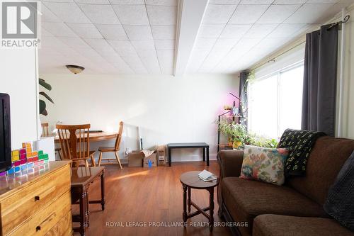 512-514 Macdonnell Street, Kingston (East Of Sir John A. Blvd), ON - Indoor Photo Showing Living Room