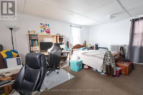 512-514 Macdonnell Street, Kingston (East Of Sir John A. Blvd), ON - Indoor Photo Showing Bedroom