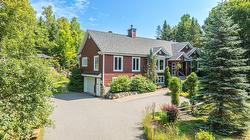 1566 Rue Monette  Val-David, QC J0T 2N0