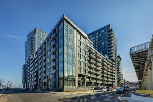 Frontage - 305-360 Rue Atateken, Montréal (Ville-Marie), QC - Outdoor With Facade