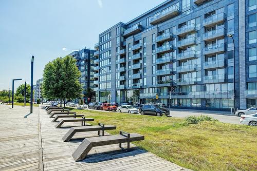 Exterior - 305-360 Rue Atateken, Montréal (Ville-Marie), QC - Outdoor With Facade