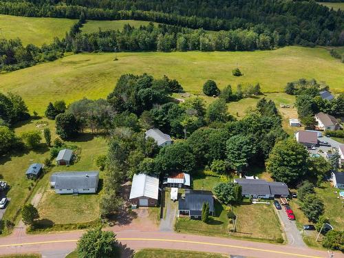 240/242 Kent Road  Lower Truro, NS B6L 1L1