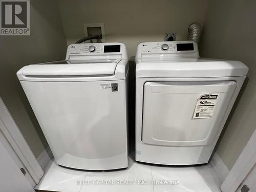 67 Hutcherson Square, Toronto, ON - Indoor Photo Showing Laundry Room