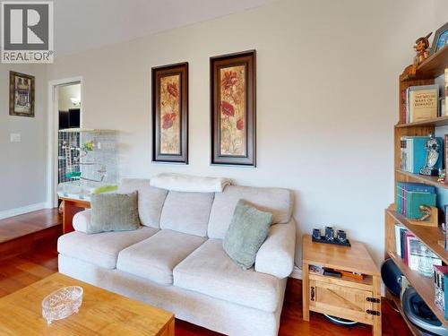 3396 Cariboo Ave, Powell River, BC - Indoor