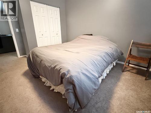214 825 Gladstone Street E, Swift Current, SK - Indoor Photo Showing Bedroom