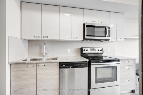 619-308 Lester Street, Waterloo, ON - Indoor Photo Showing Kitchen With Stainless Steel Kitchen With Double Sink