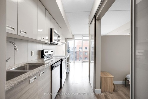 619-308 Lester Street, Waterloo, ON - Indoor Photo Showing Kitchen With Double Sink