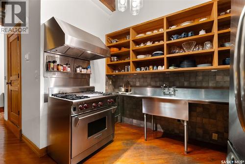 202 1205 Broad Street, Regina, SK - Indoor Photo Showing Kitchen