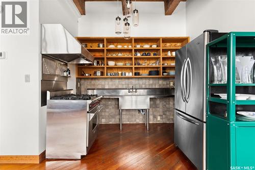202 1205 Broad Street, Regina, SK - Indoor Photo Showing Kitchen