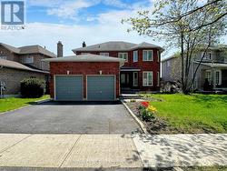 23 KILBRIDE DRIVE  Whitby, ON L1R 2B3