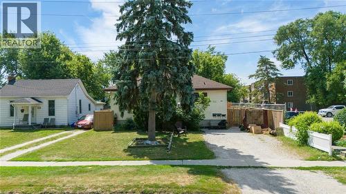 863 Devine Street, Sarnia, ON - Outdoor