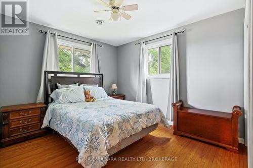 594 Doans Ridge Road, Welland (Cooks Mills), ON - Indoor Photo Showing Bedroom