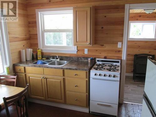 118928 Hyne'S Lake, Bay D'Espoir, NL - Indoor Photo Showing Kitchen With Double Sink