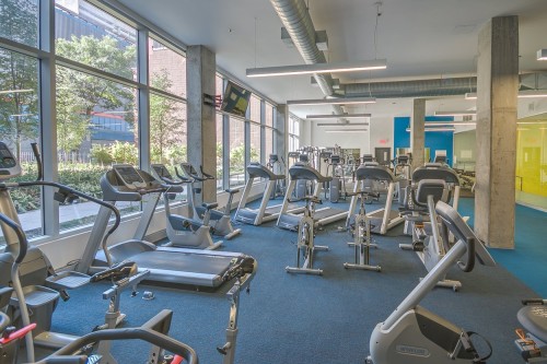 Exercise Room - 1747-1414 Rue Chomedey, Montréal (Ville-Marie), QC - Indoor Photo Showing Gym Room