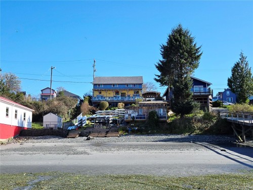 320 Main St, Tofino, BC 