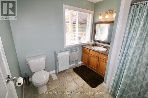 275 South Street E, West Grey, ON - Indoor Photo Showing Bathroom