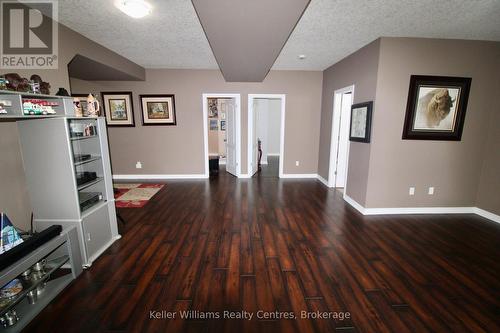275 South Street E, West Grey, ON - Indoor Photo Showing Other Room