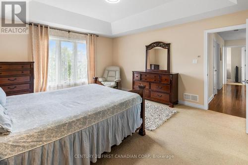 10 - 515 Skyline Avenue, London North (North B), ON - Indoor Photo Showing Bedroom