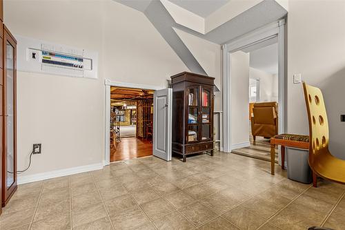 C-515 20Th Avenue, Creston, BC - Indoor Photo Showing Other Room