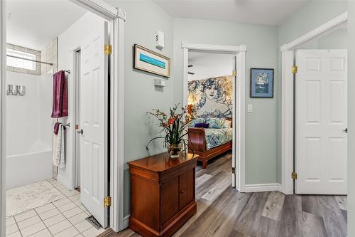 C-515 20Th Avenue, Creston, BC - Indoor Photo Showing Other Room