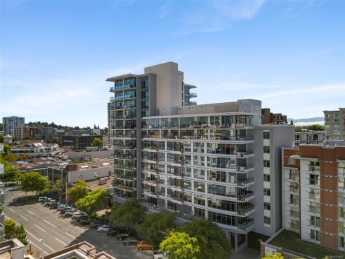 210-845 Yates St  Victoria, BC V3W 4A3