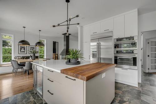 Kitchen - 6 Rue Ernest-Trotier, Baie-Saint-Paul, QC - Indoor Photo Showing Kitchen With Upgraded Kitchen
