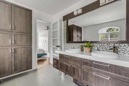 Ensuite bathroom - 6 Rue Ernest-Trotier, Baie-Saint-Paul, QC - Indoor Photo Showing Bathroom